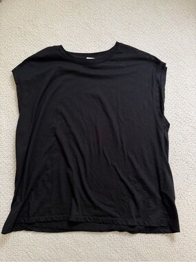 H&M Women's Black Sleeveless Crewneck Tank Top